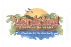 Trademark WONDERLAND ADVENTURE WATERPARK - Ultimate Fun For The Whole Family + LUKISAN