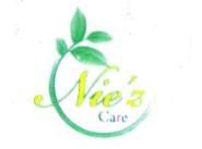 Trademark Nie'z Care + lukisan daun