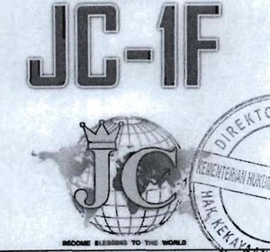 Trademark JC-1F + logo bola dunia / globe