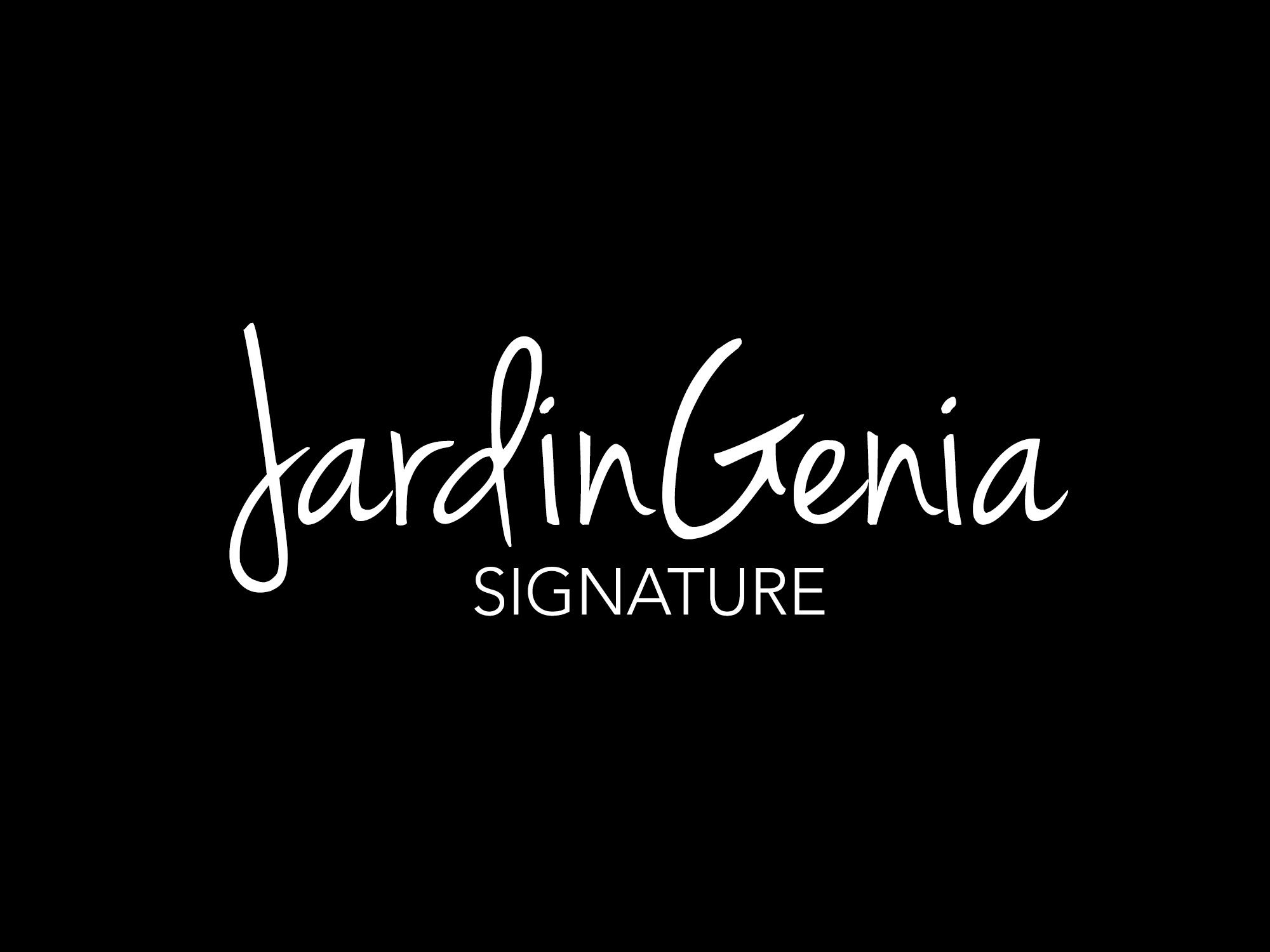 Trademark Jardin Genia Signature