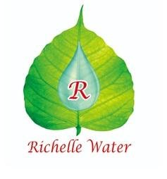 Trademark Richelle Water + Lukisan