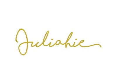 Trademark Sebuah Nama Julia Hie