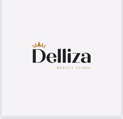 Trademark Delliza Beauty Clinic + Lukisan