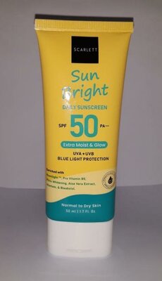 Trademark TUB SCARLETT Sun Bright Daily Sunscreen