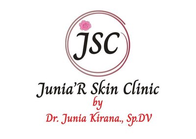 Trademark Junia’R Skin Clinic by Dr. Junia Kirana., Sp.DV + logo