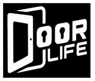 Trademark DOOR LIFE + Gambar