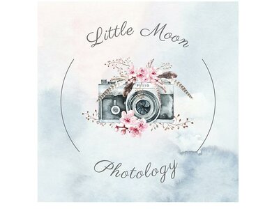 Trademark Littlemoon Photology + Lukisan