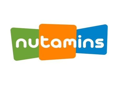 Trademark nutamins + Lukisan