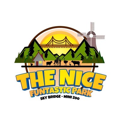 Trademark The Nice Funtastic Park Sky Bridge - Mini Zoo + Lukisan